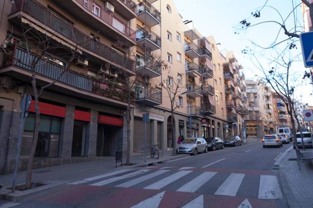 Local comercial en Venta en PERU en Els Molins