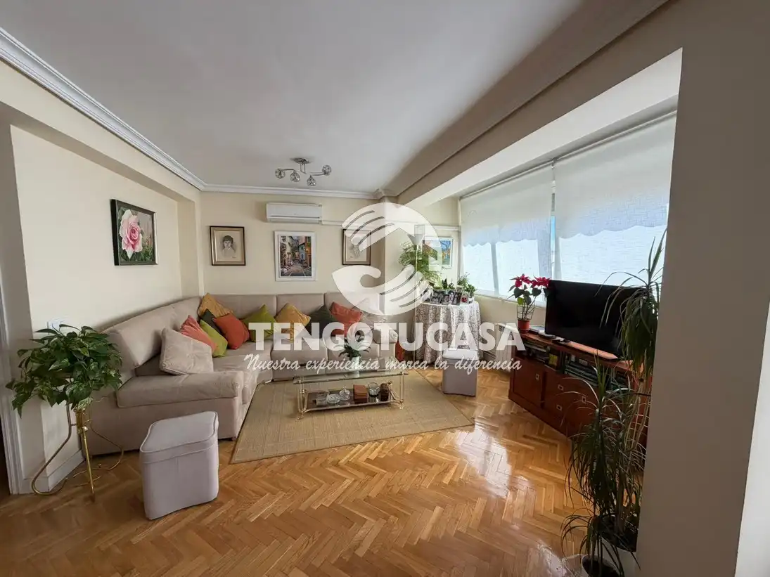 Sala de estar de Piso en venta en  Madrid Capital con Aire acondicionado, Calefacción y Amueblado