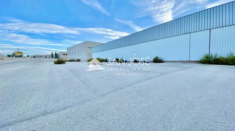 VENDE NAVE EN SAX , POLIGONO DEL CASTILLO ALICANTE