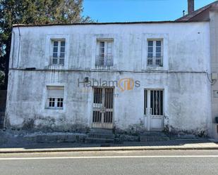 Exterior view of House or chalet for sale in Vilagarcía de Arousa  with Heating, Private garden and Terrace