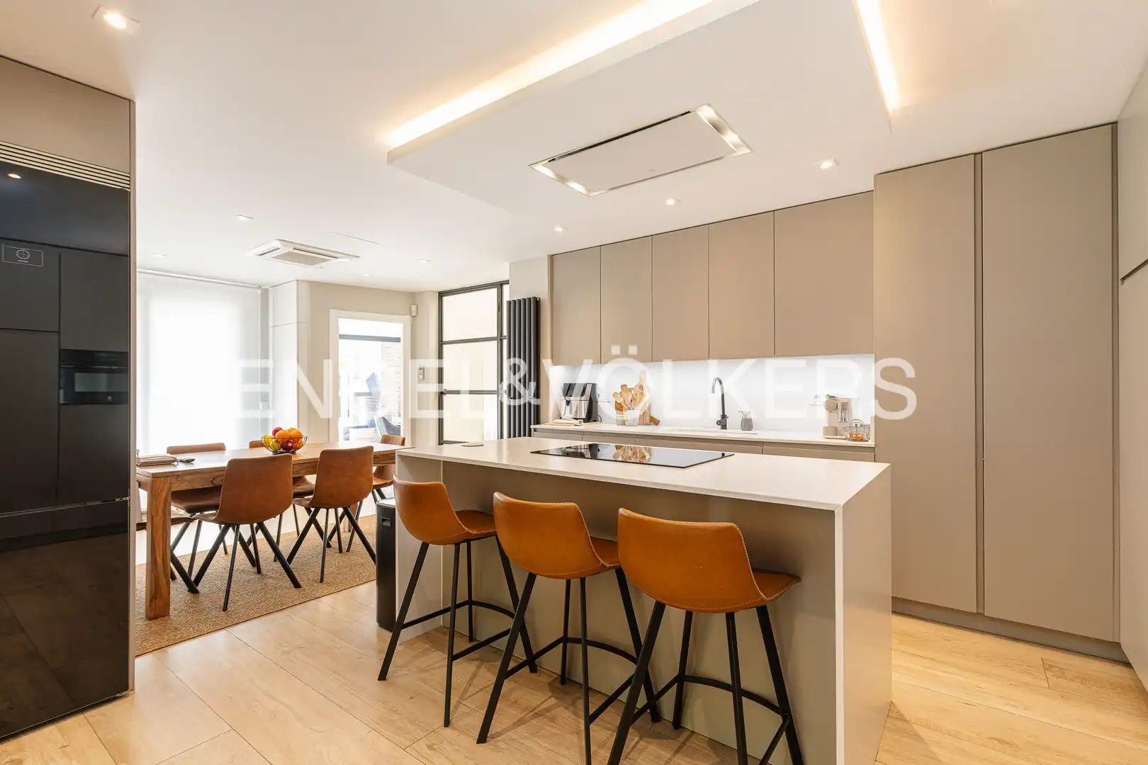Cocina de Casa o chalet en venta en Boadilla del Monte con Aire acondicionado, Calefacción y Jardín privado