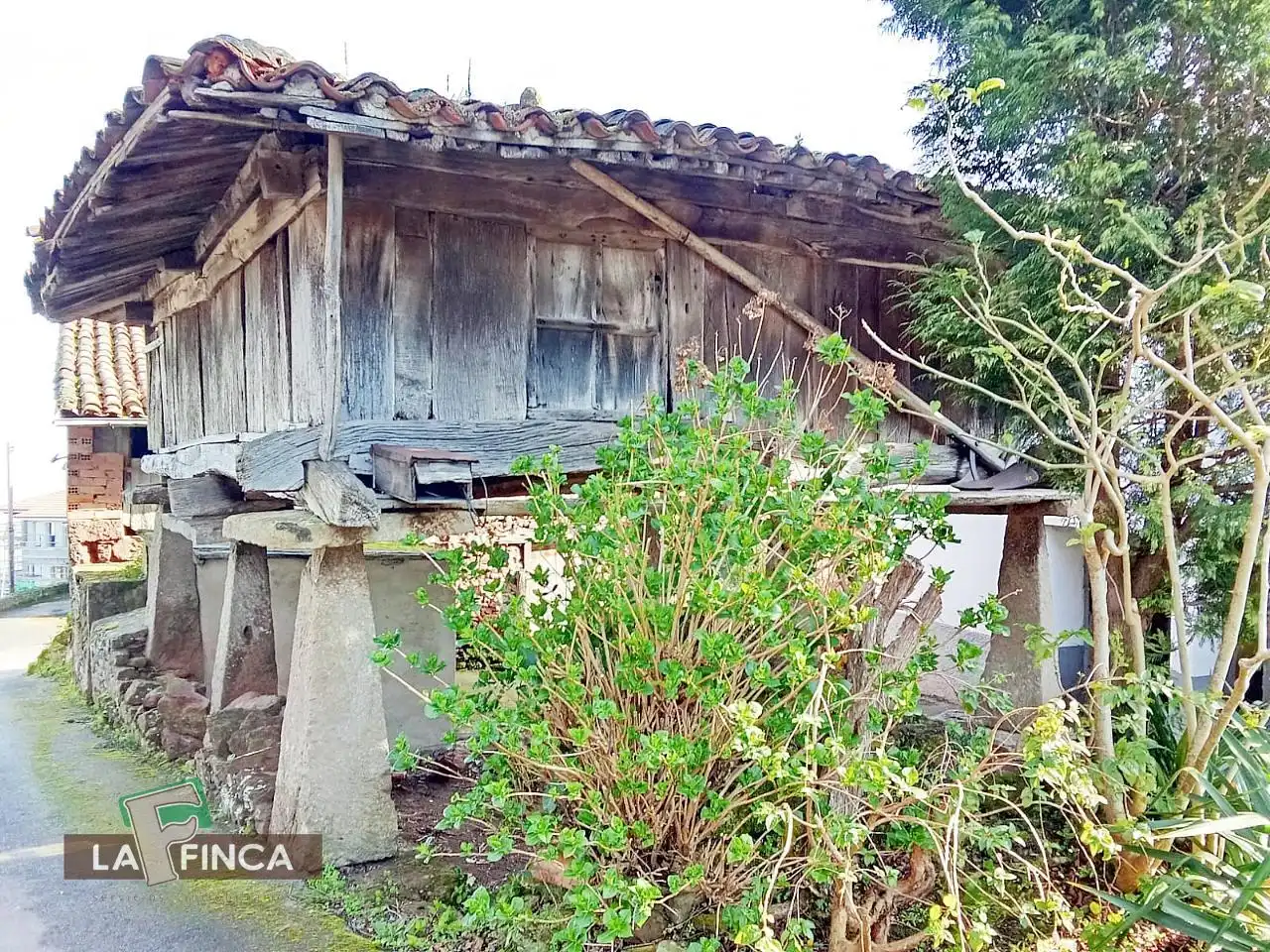 Vista exterior de Casa o xalet en venda en Villaviciosa amb Calefacció, Terrassa i Traster