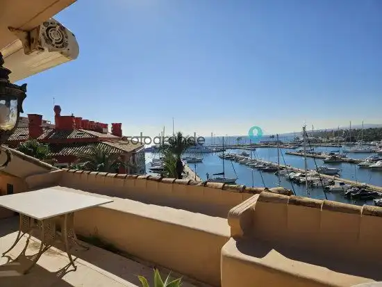 Vista exterior de Apartament en venda en Sotogrande amb Aire condicionat, Calefacció i Terrassa