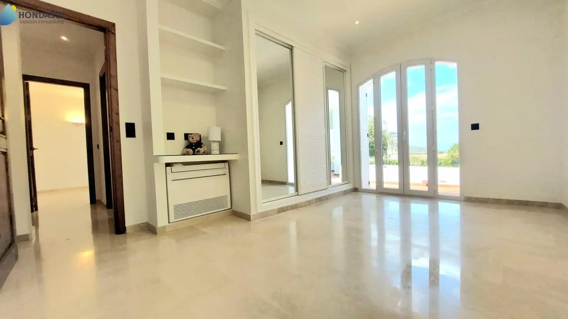 Casa o xalet en venda en Cartagena amb Aire condicionat, Jardí privat i Terrassa