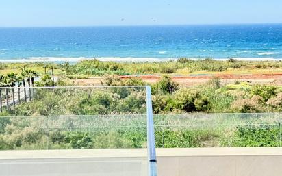 Flat for sale in Laguna Beach