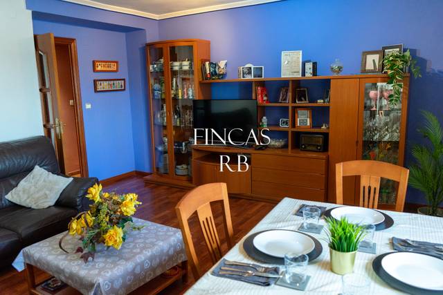 Piso en Venta en Avenida de Cataluña en La Jota