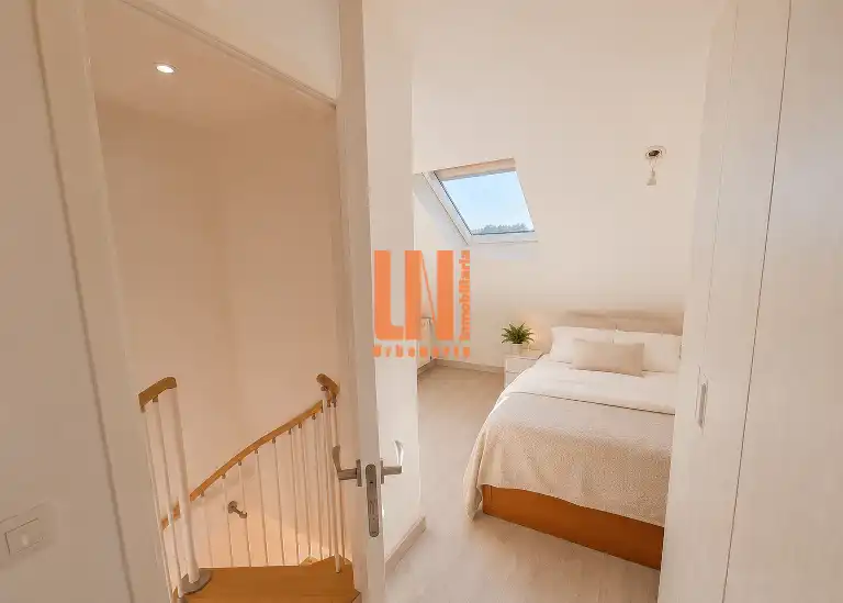 Habitación de Piso en venta en Madrid con Calefacción, Terraza y Piscina comunitaria