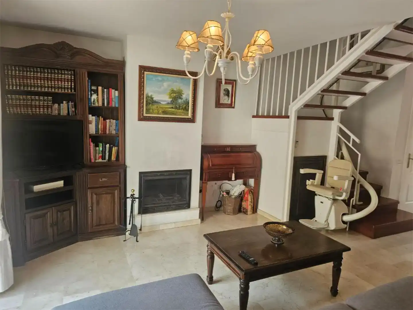 Sala de estar de Piso en venta en Marbella con Aire acondicionado, Jardín privado y Amueblado