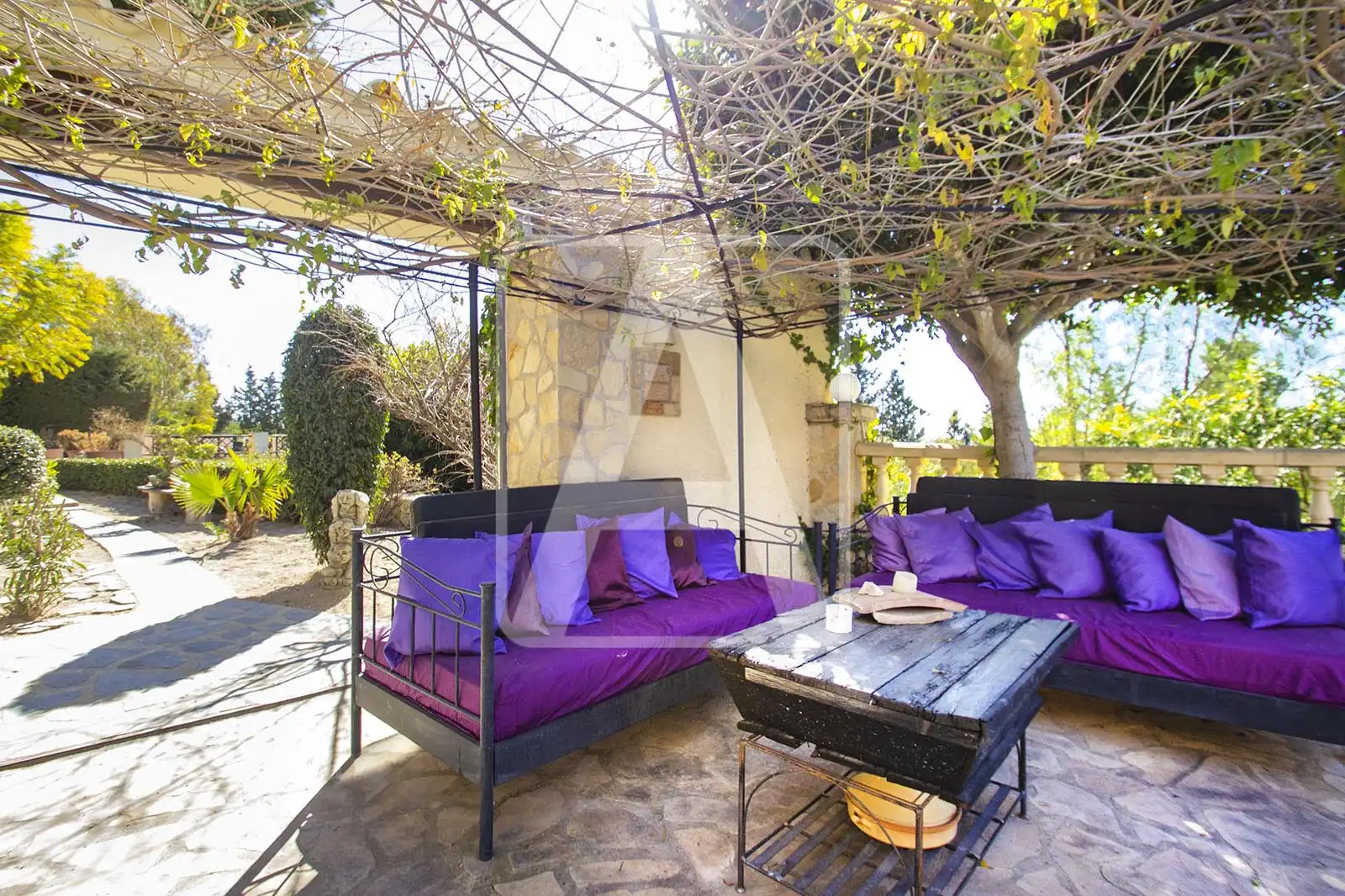 Terrassa de Finca rústica en venda en Calpe / Calp amb Aire condicionat, Calefacció i Jardí privat