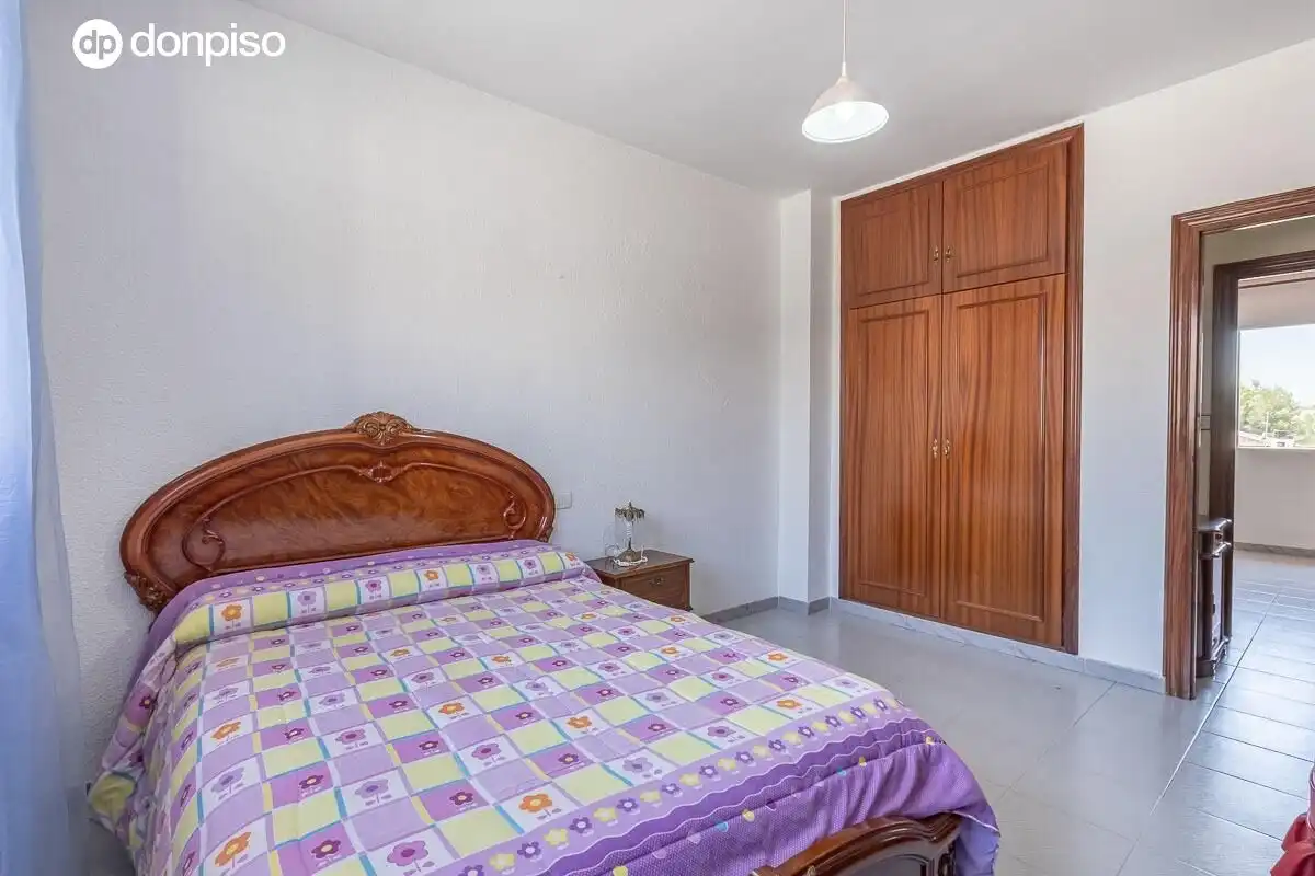 Casa o xalet en venda a Calle Calle Gran Vía de Colón, 22, Láchar
