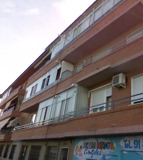 Foto 2 de Piso en venta en C/ Presidente Calvo Sotelo, Torrejón de Velasco, Madrid