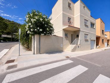Casa con piscina en venta en Gilet