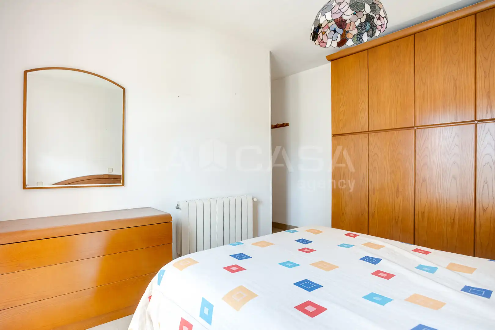 Habitación de Piso en venta en Cornellà de Llobregat con Calefacción y Balcón