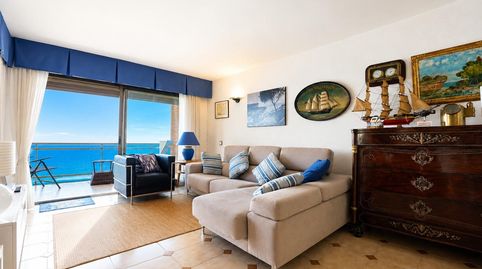 Foto 2 de Piso en venta en Calle Cala de la Font, Pla de Maset - Cap de Salou, Salou