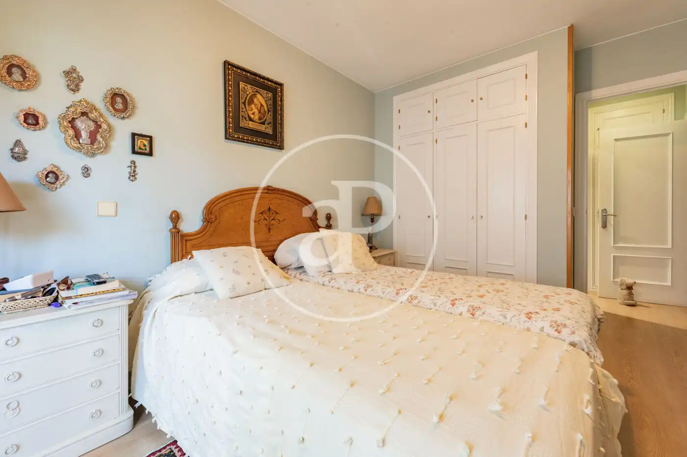 Habitación de Casa adosada en venta en Madrid con Aire acondicionado, Calefacción y Jardín privado