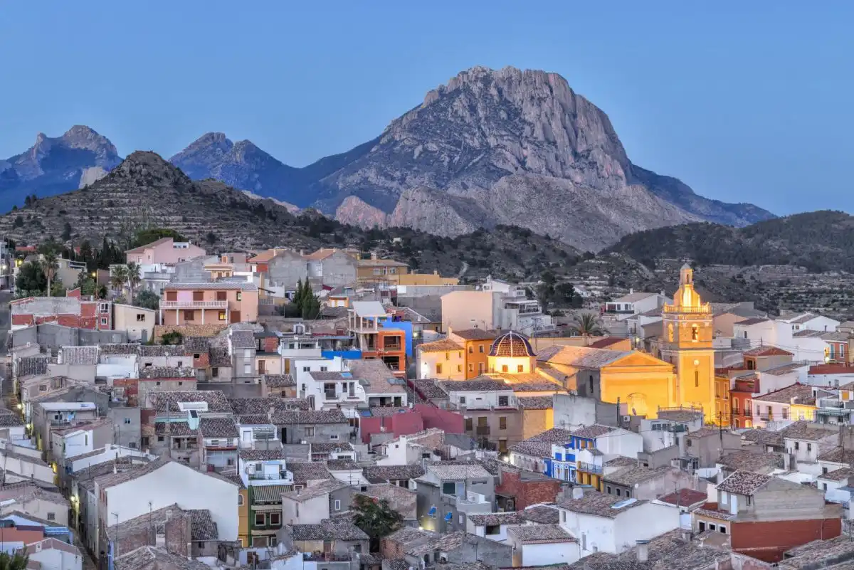 Terrenos y solares en venta en Relleu