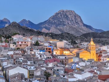 Terrenos y solares en venta en Relleu