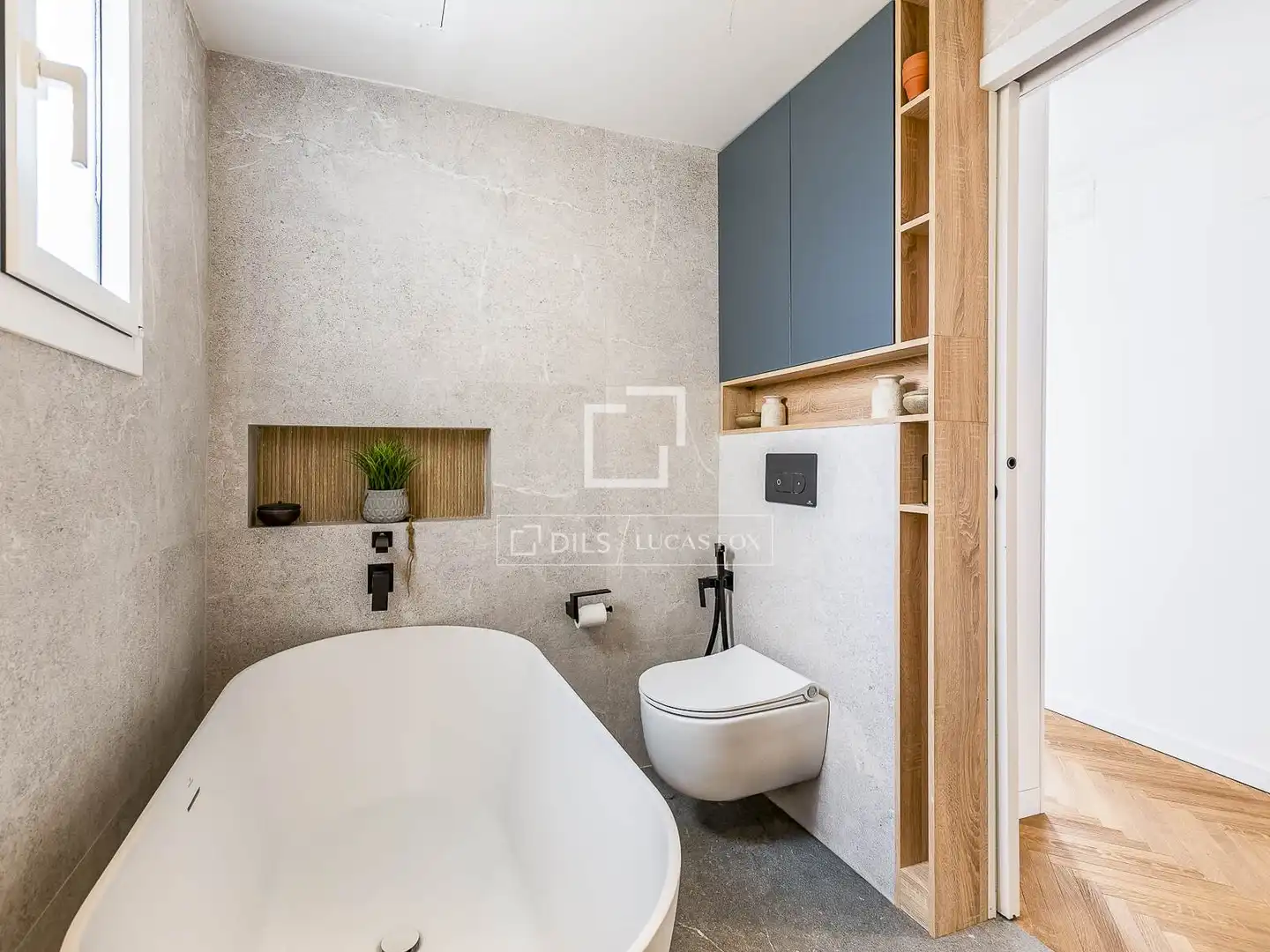 Baño de Ático en venta en Barcelona con Aire acondicionado, Terraza y Amueblado