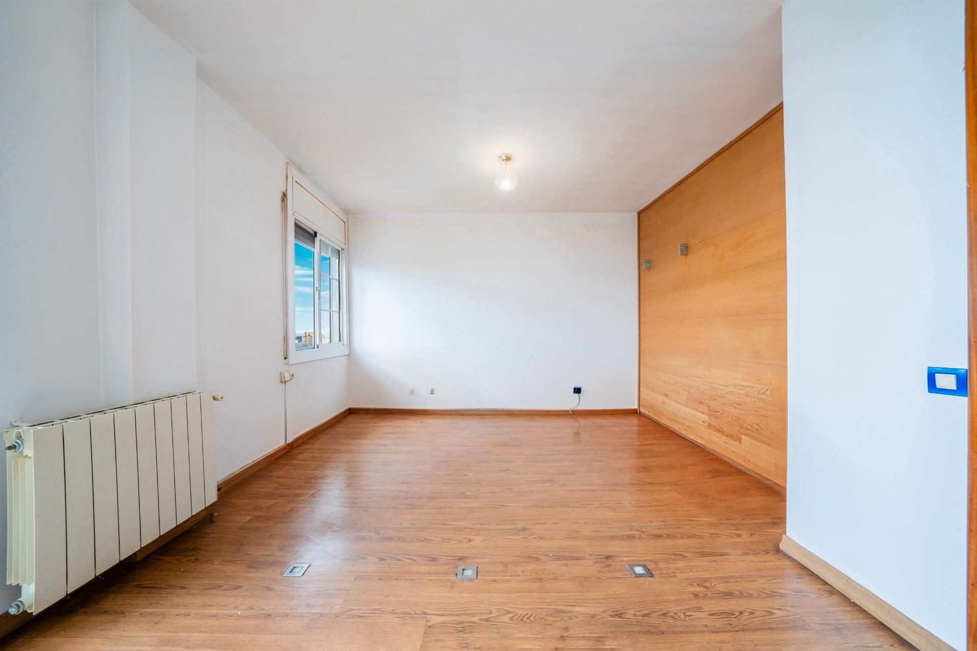 Bedroom of Flat for sale in Santa Perpètua de Mogoda  with Air Conditioner, Heating and Parquet flooring