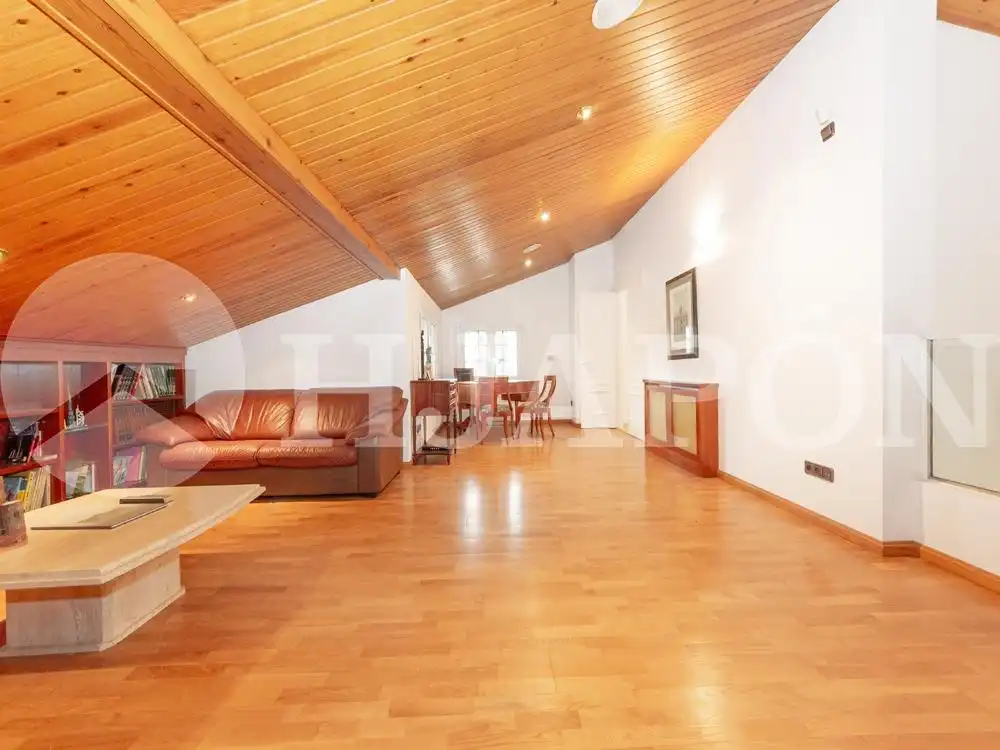 Sala de estar de Casa o chalet en venta en Argentona con Aire acondicionado, Calefacción y Jardín privado
