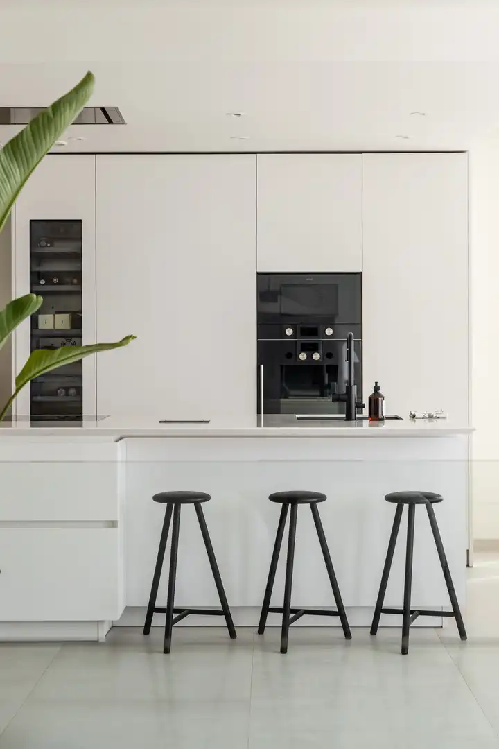 Küche von Dachboden zum Verkauf in Marbella mit Terrasse und Balkon
