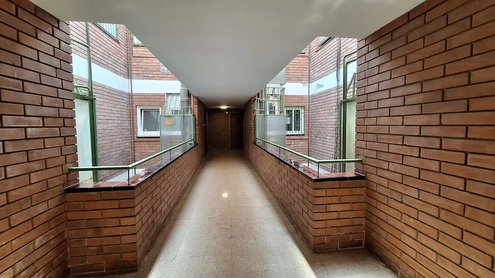 Wohnung zur Miete in L'Hospitalet de Llobregat mit Klimaanlage und Heizung