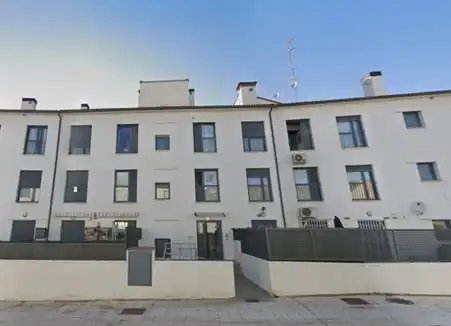 Individual en venta en Avenida Valencia 14, imagen 2
