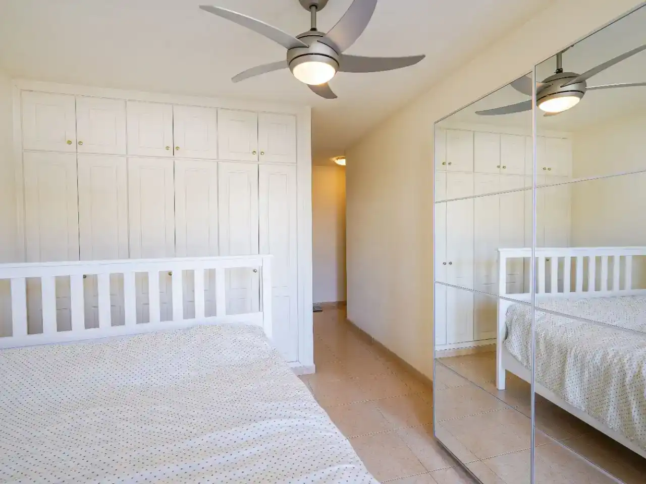 Bedroom of Flat for sale in Guía de Isora  with Balcony