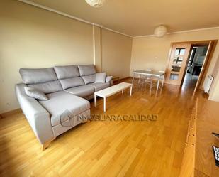 Exterior view of Flat to rent in Burgos Capital  with Heating, Terrace and Storage room