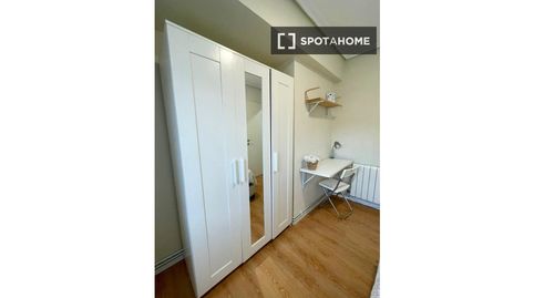 Photo 2 of Room in Numancia - San Fernando, Santander