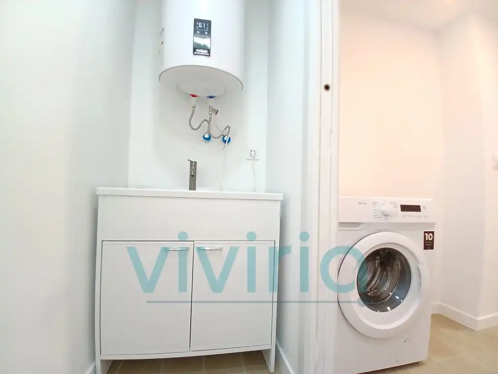 Baño de Piso en venta en Valencia con Aire acondicionado, Jardín privado y Terraza