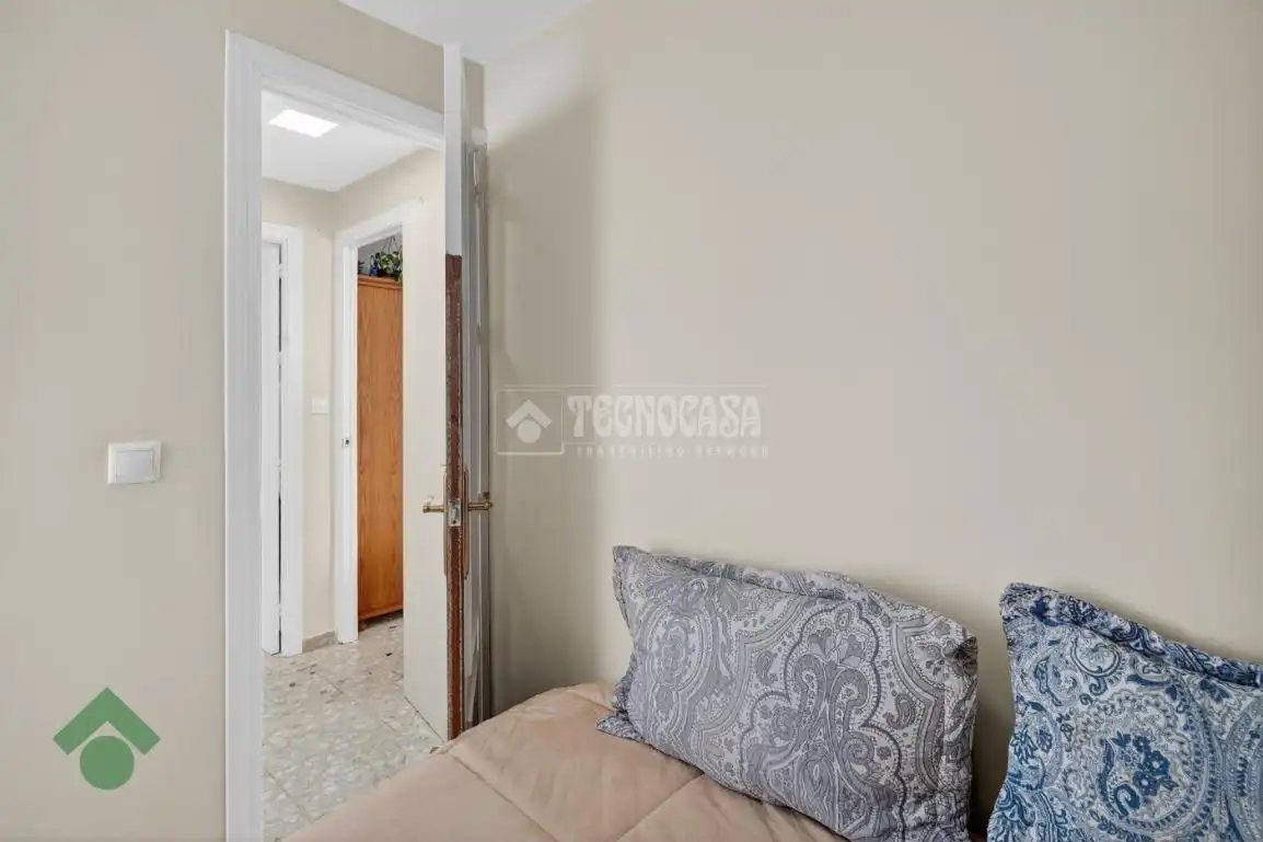 Schlafzimmer von Wohnung zum Verkauf in Córdoba