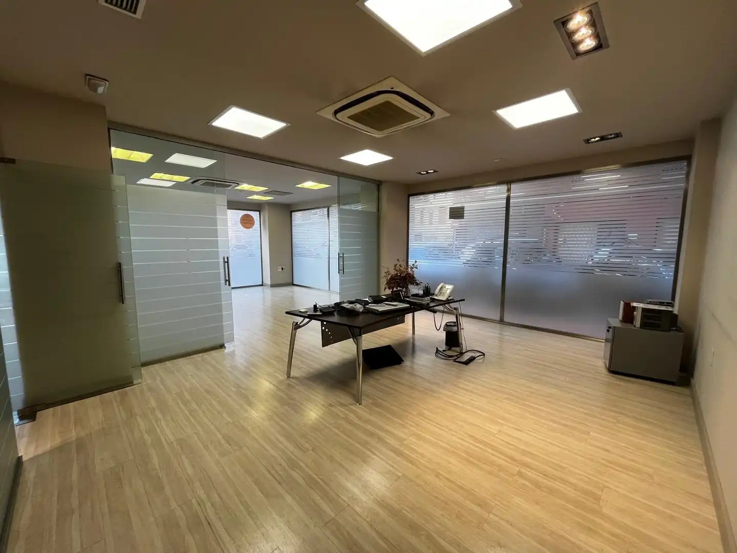 Büro zur Miete in Murcia mit Klimaanlage, Heizung und Möbliert