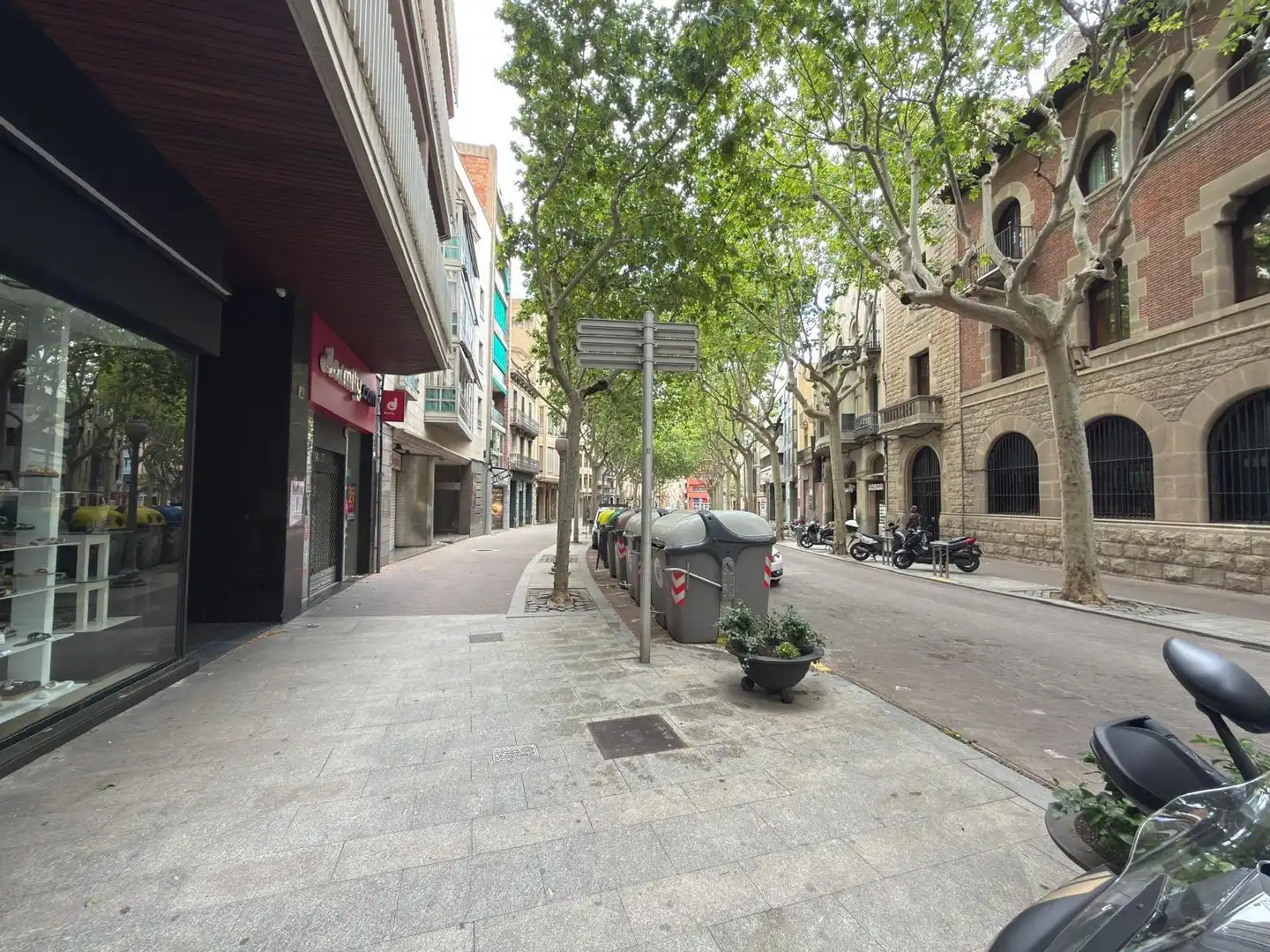 Außenansicht von Lagerraum zur Miete in Igualada