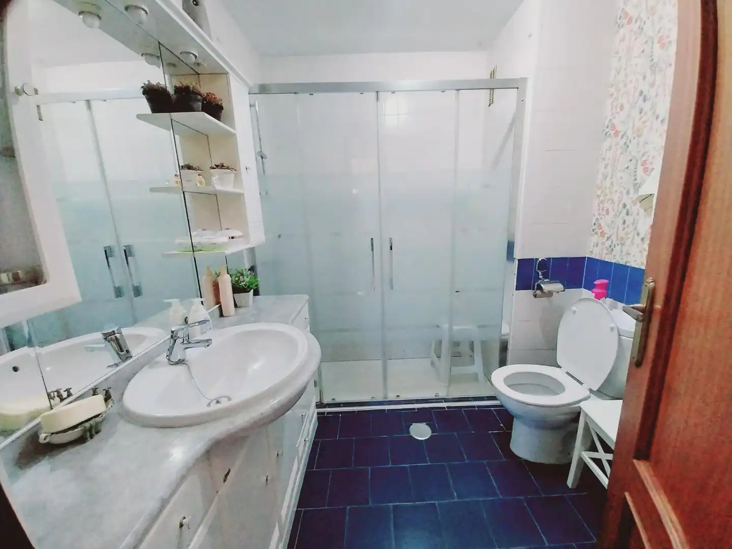 Baño de Apartamento en venta en Mijas con Jardín privado, Terraza y Amueblado