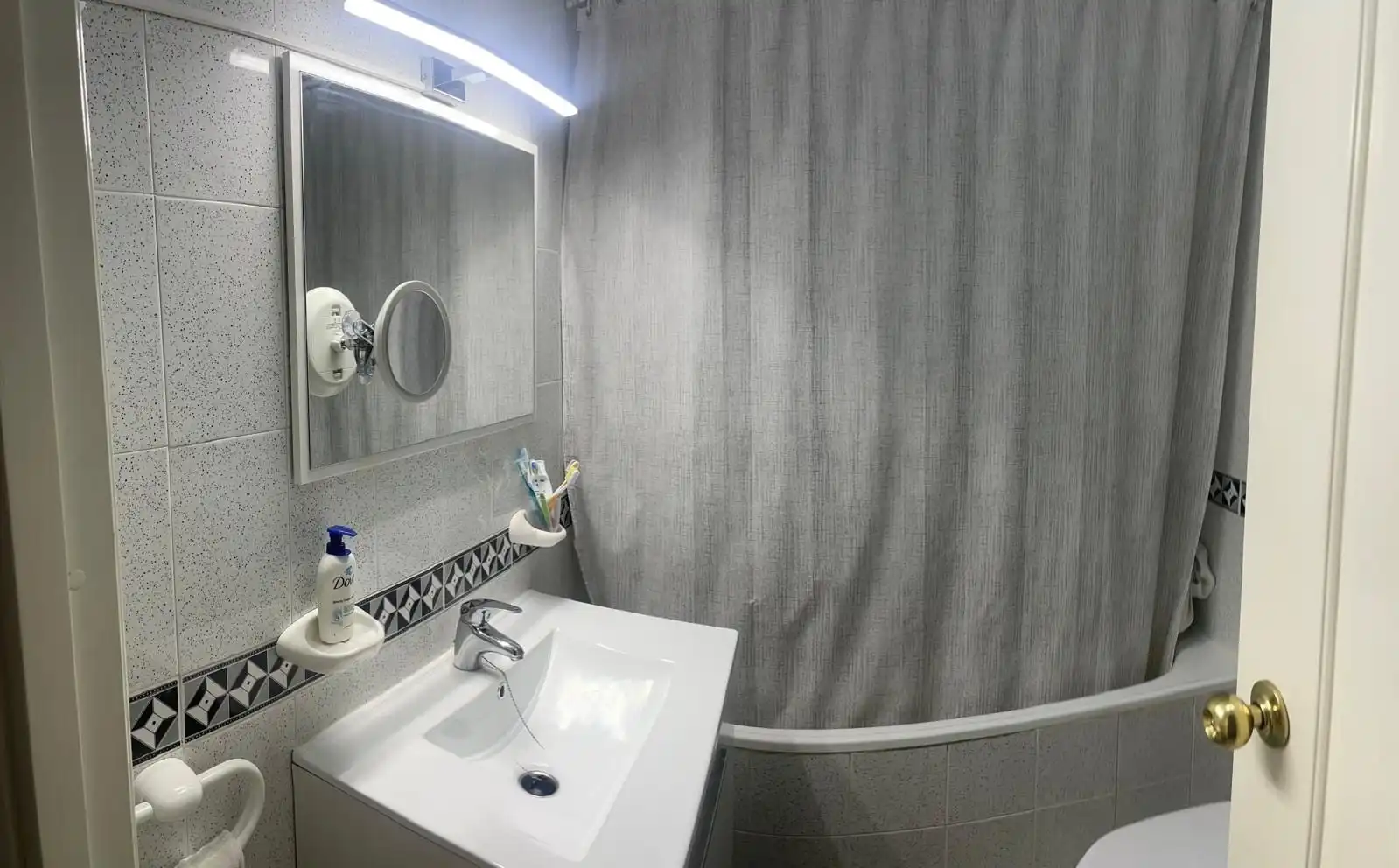 Badezimmer von Wohnungen zur Miete in Benalmádena mit Terrasse, Möbliert und Gemeinschaftspool