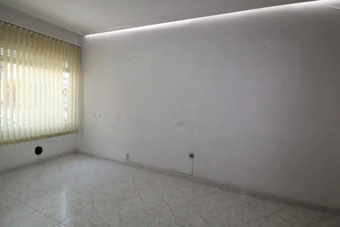 Habitación de Planta baja en venta en Torrevieja con Terraza