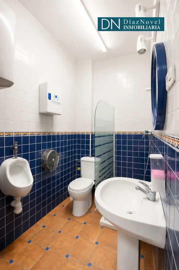 Bathroom of Industrial buildings for sale in Málaga  with Heating and Alarm