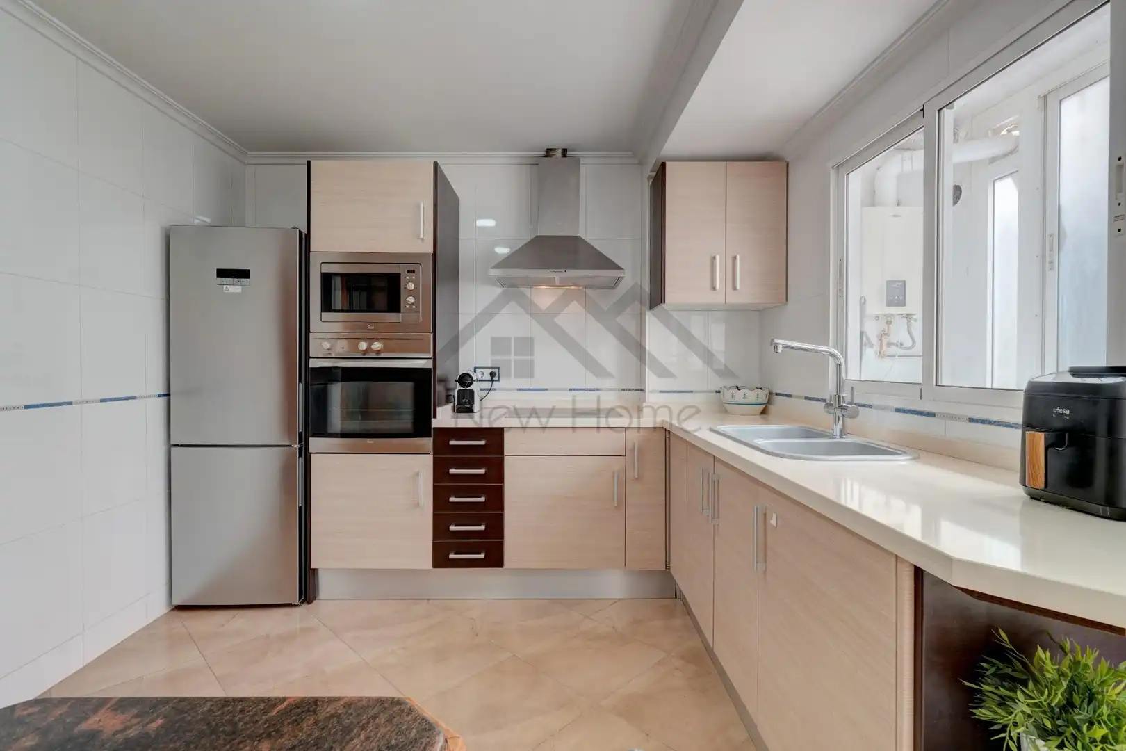 Kitchen of Flat for sale in La Pobla de Vallbona  with Air Conditioner, Heating and Balcony