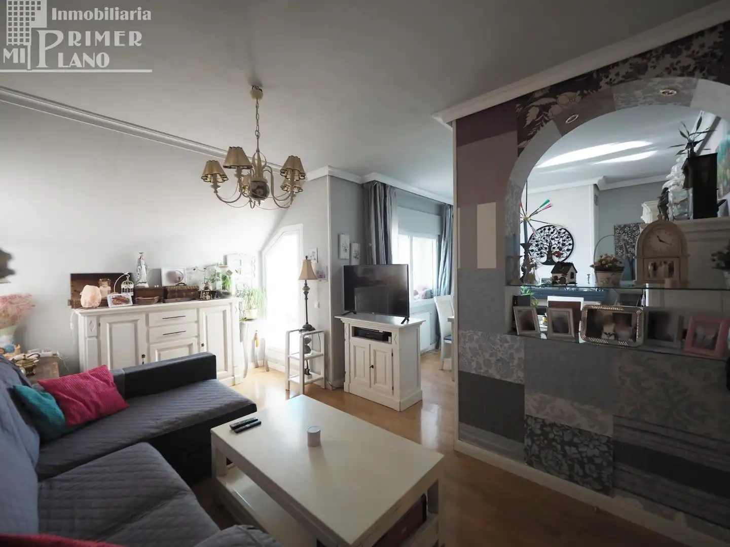Sala de estar de Ático en venta en Tomelloso con Calefacción, Terraza y Trastero