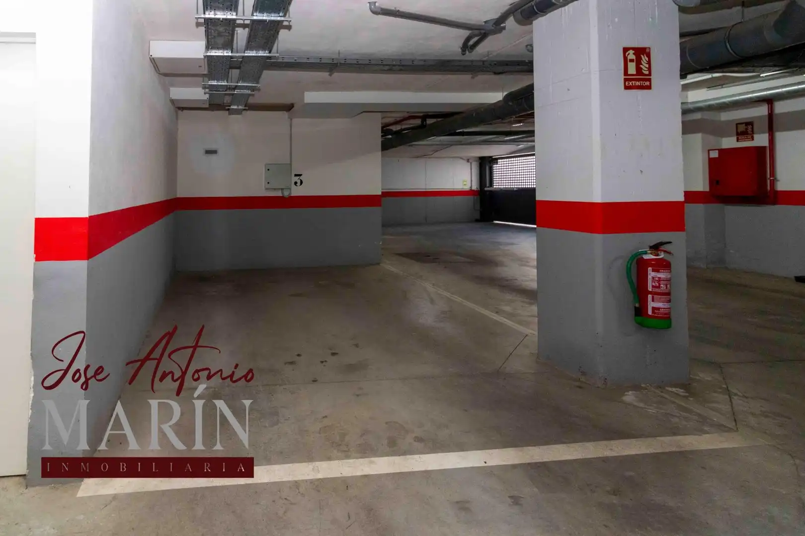 Aparcament de Apartament en venda en Badajoz amb Aire condicionat, Calefacció i Jardí privat