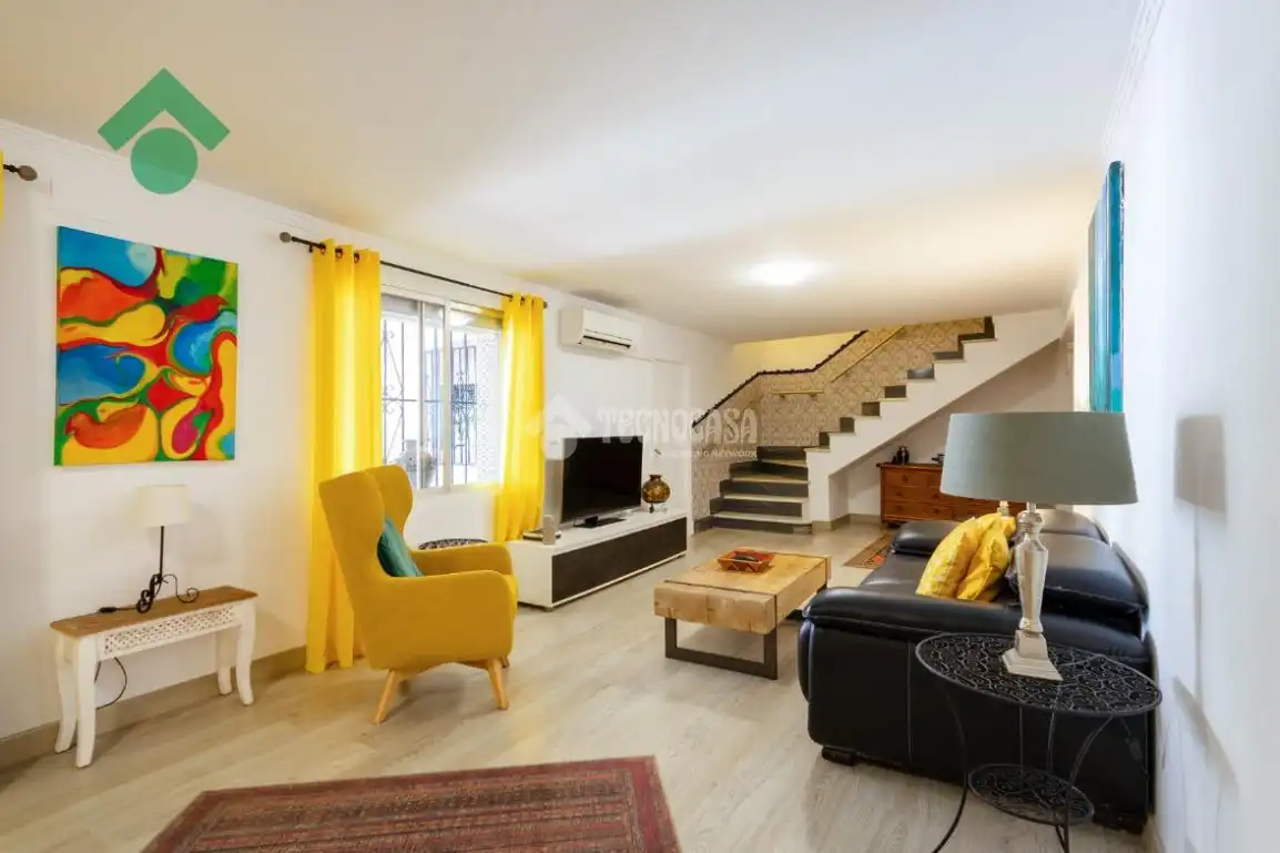 Sala de estar de Casa o chalet en venta en Almuñécar con Aire acondicionado y Terraza