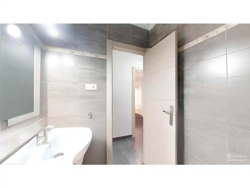 Baño de Piso en venta en Valencia con Aire acondicionado