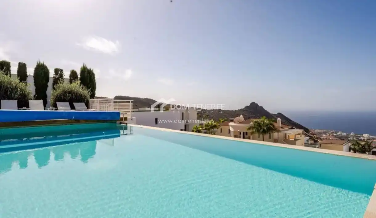 Casa amb piscina en venda a Costa Adeje, imagen 2