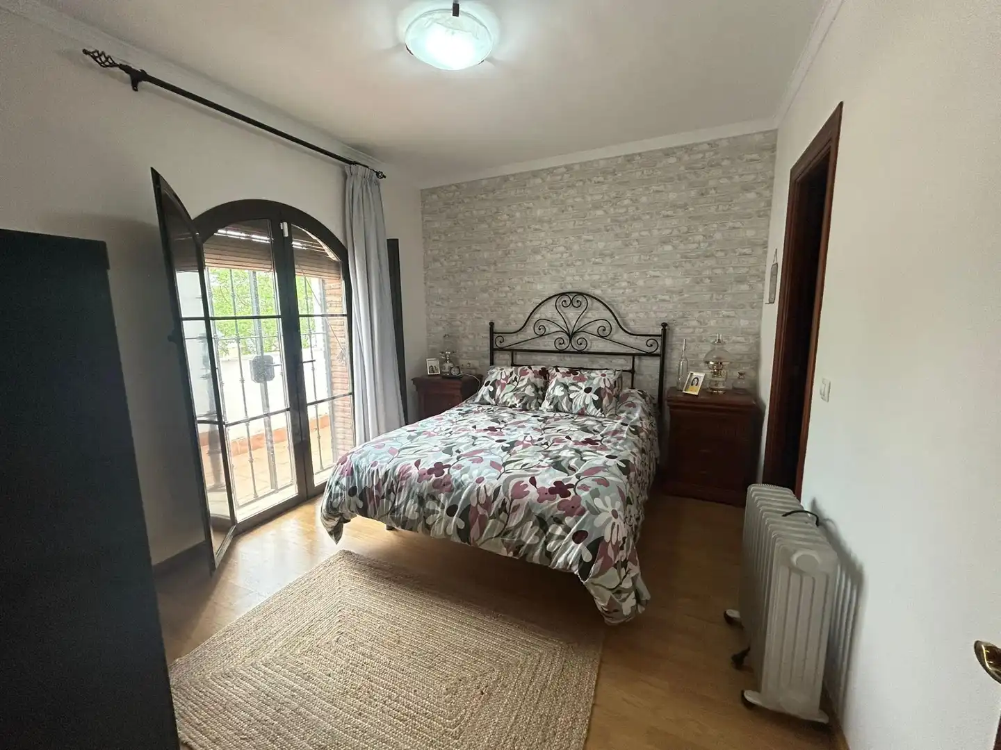 Dormitori de Casa o xalet en venda en Sierra de Yeguas amb Aire condicionat, Calefacció i Jardí privat