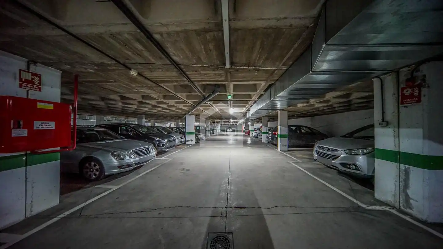 Parking de Piso en venta en Alcorcón con Aire acondicionado, Calefacción y Terraza