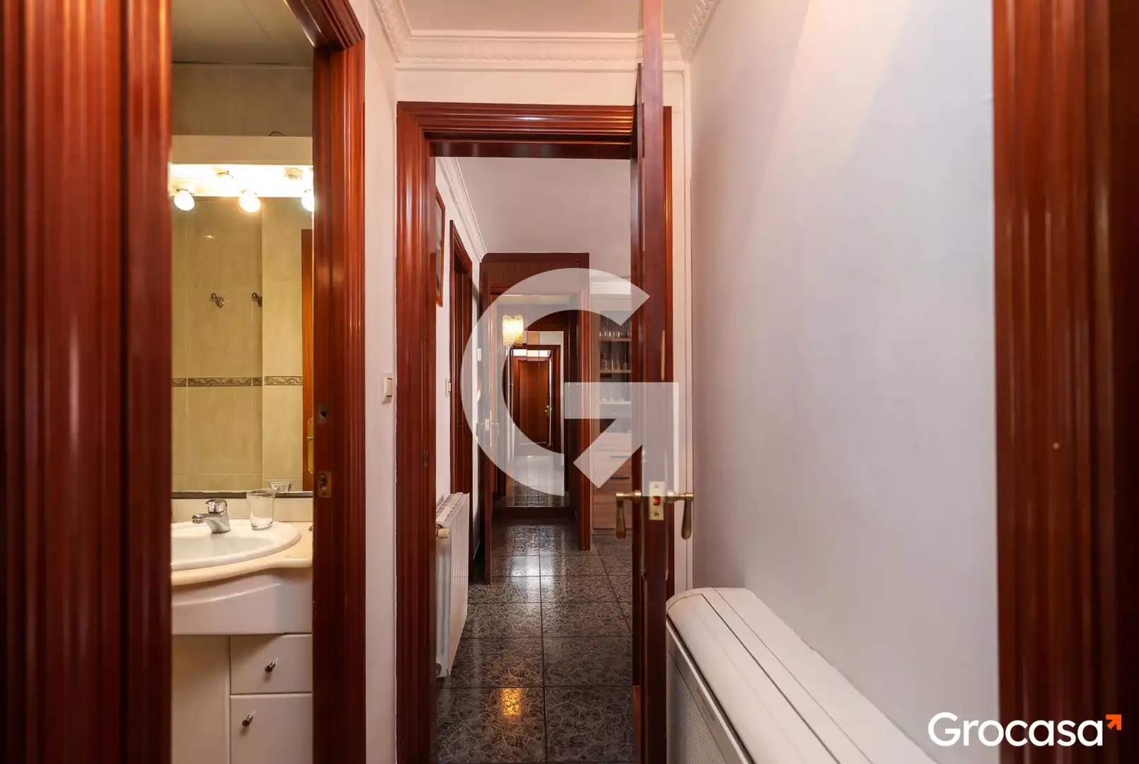 Piso en venta en L'Hospitalet de Llobregat con Aire acondicionado, Calefacción y Balcón