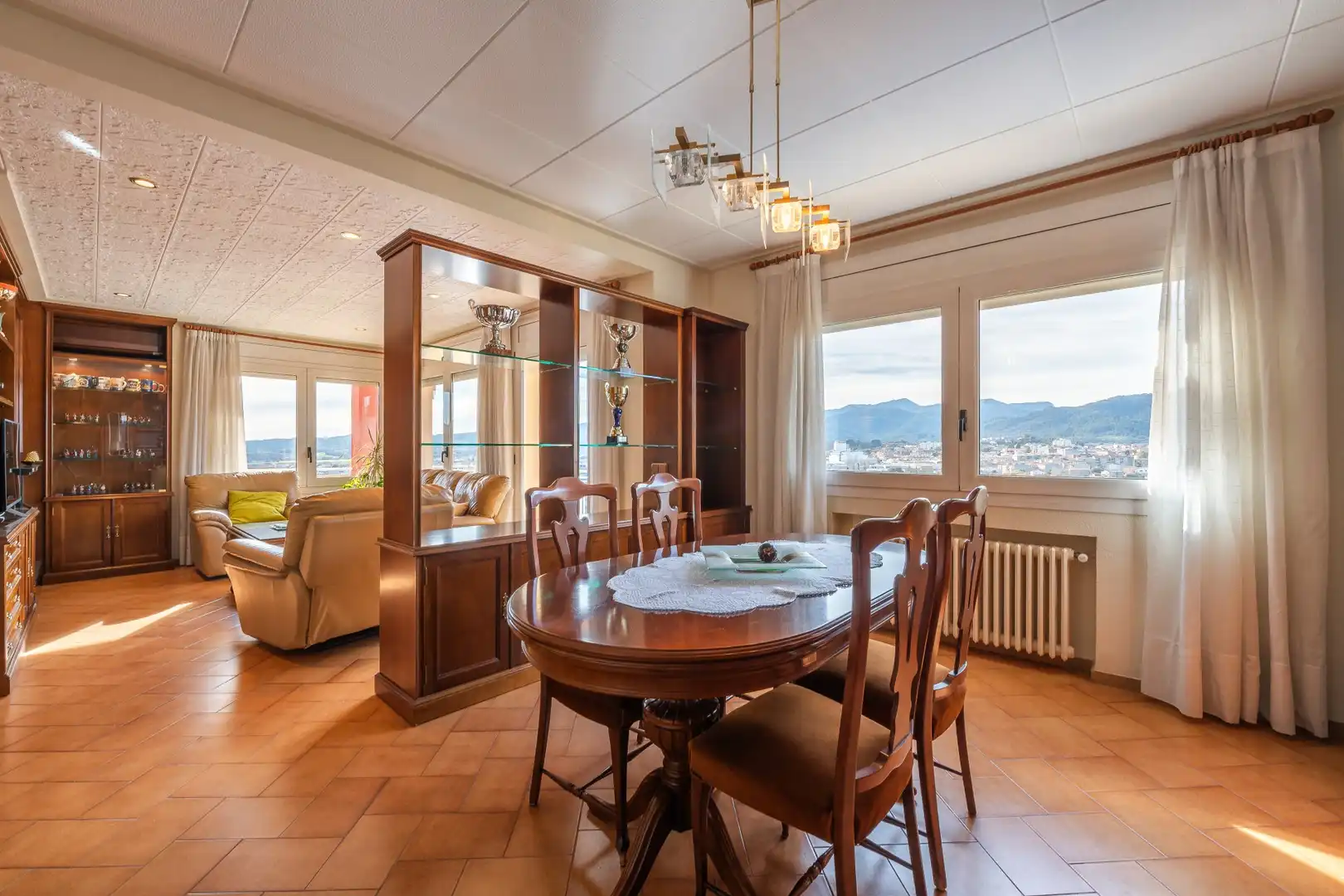 Comedor de Casa o chalet en venta en Banyoles con Terraza, Piscina y Balcón