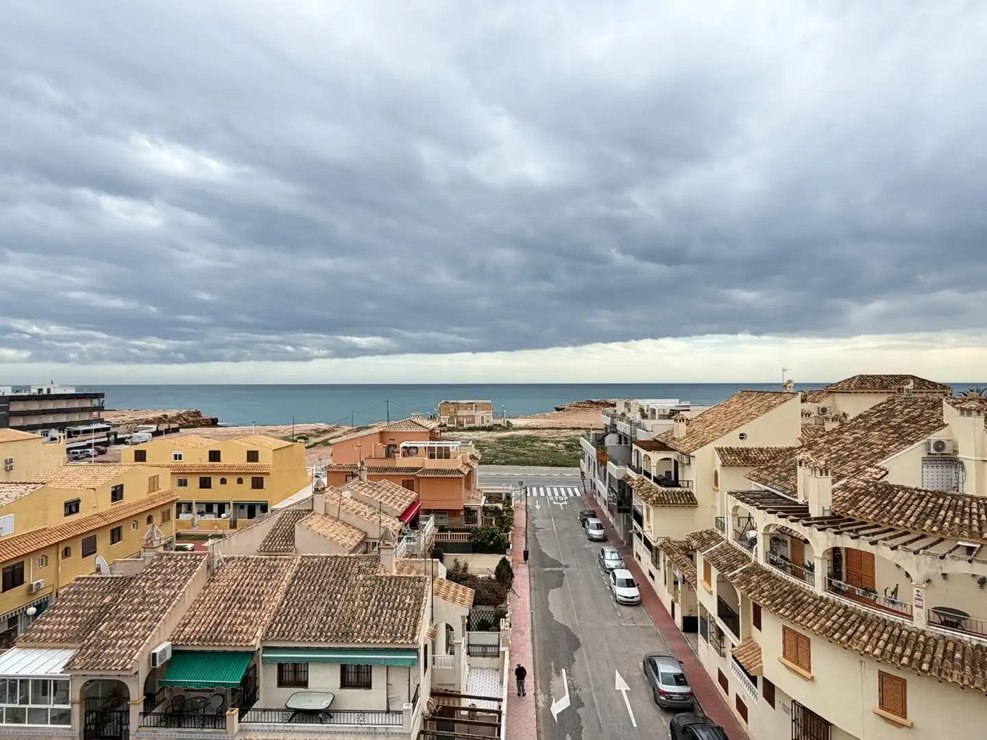Vista exterior de Àtic en venda en Torrevieja amb Aire condicionat, Calefacció i Terrassa