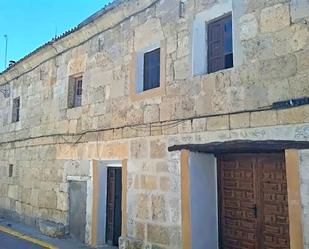 Vista exterior de Casa adosada en venda en Castroverde de Cerrato